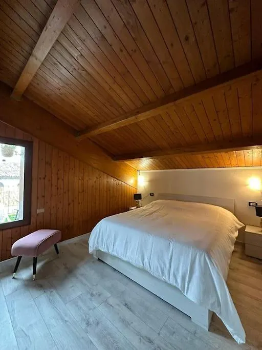 Lägenhet Madai Maua Appartament Desenzano del Garda