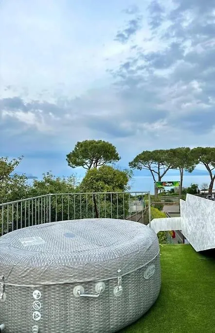 Madai Maua Appartament Desenzano del Garda 0*,  Italien